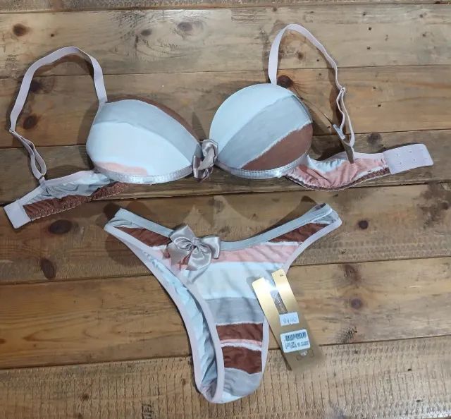 CONJUNTO D CALCINHA E SUTIÃ PMG TAMANHO P 84,90