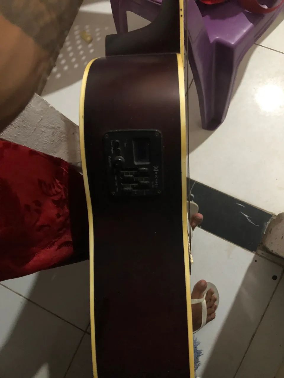 Violão semiprofissional 