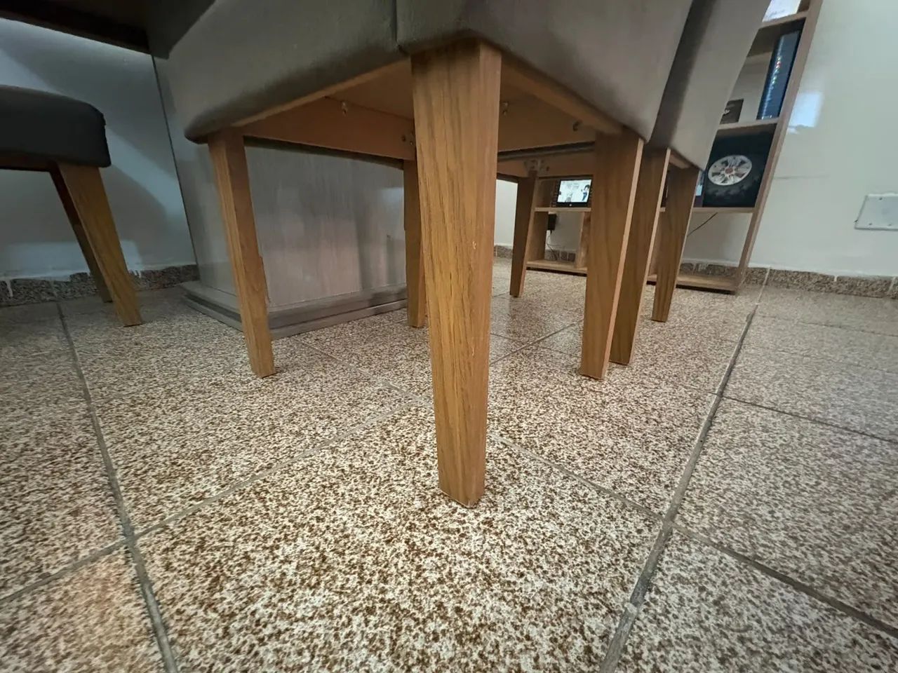 Jogo mesa com cadeiras - Foto 3