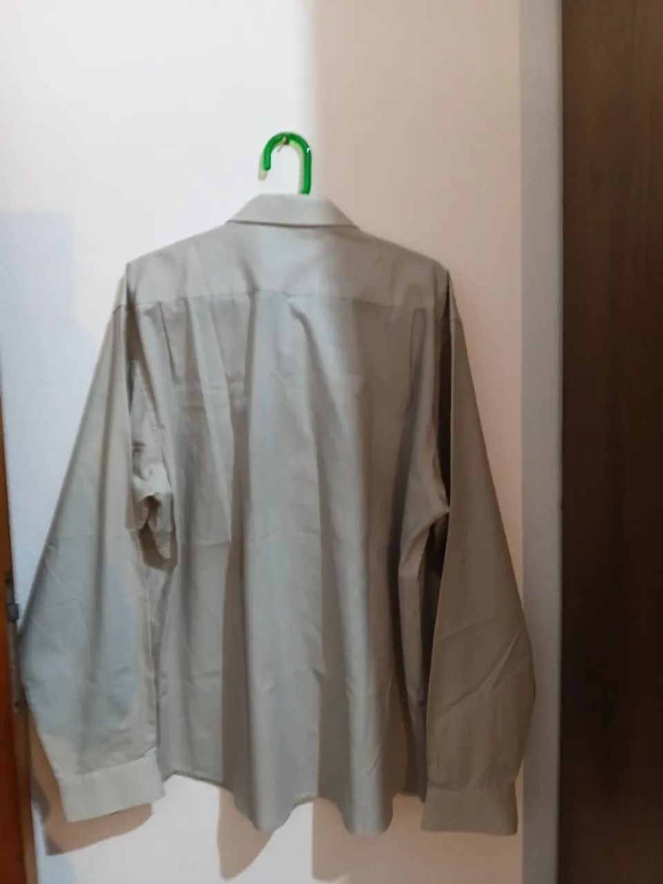 camisa social manga longa cinza 44 - Foto 2