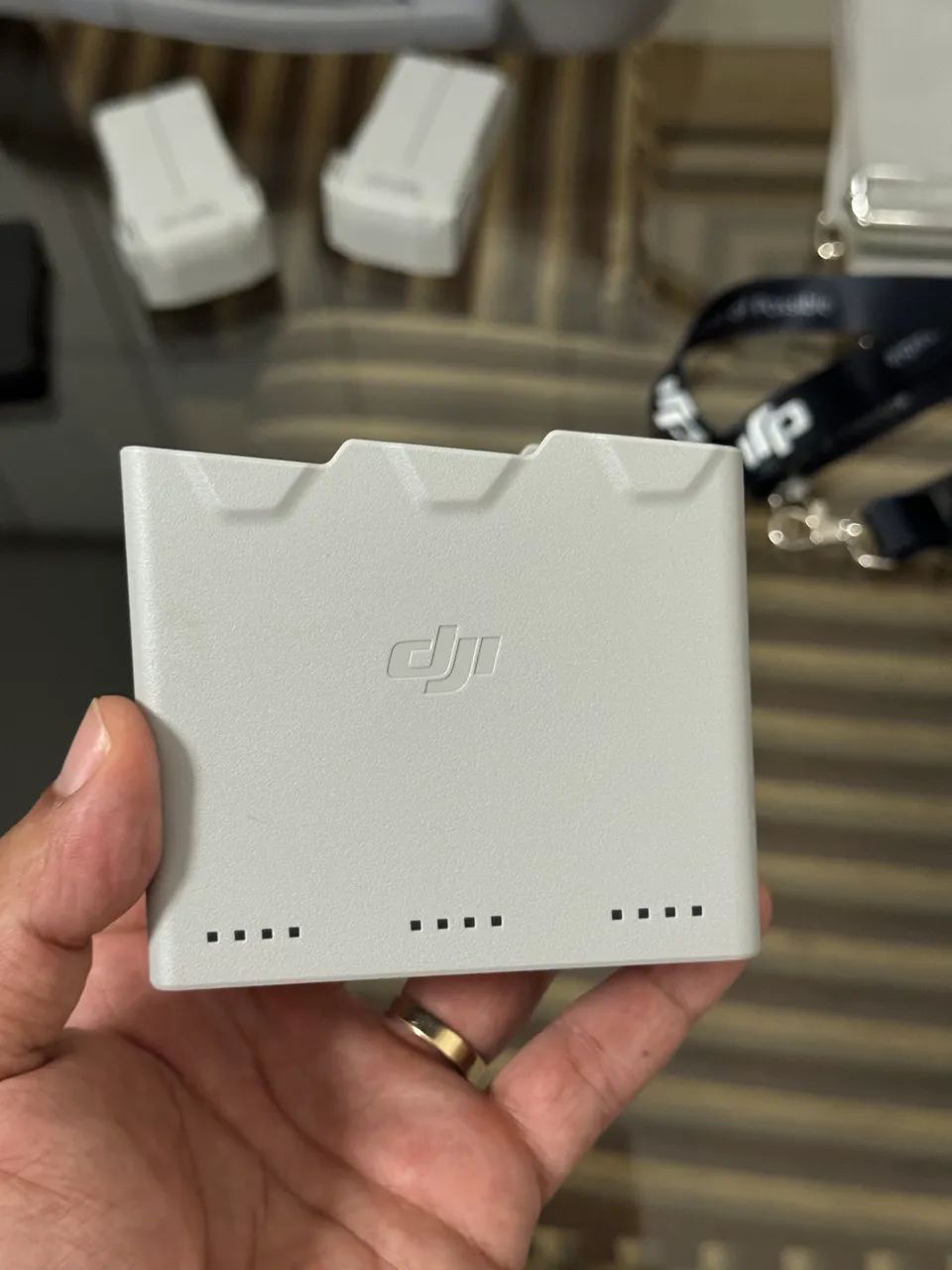 HUB CARREGADOR ORIGINAL DJI MINI 3/ MINI 4 - Foto 2