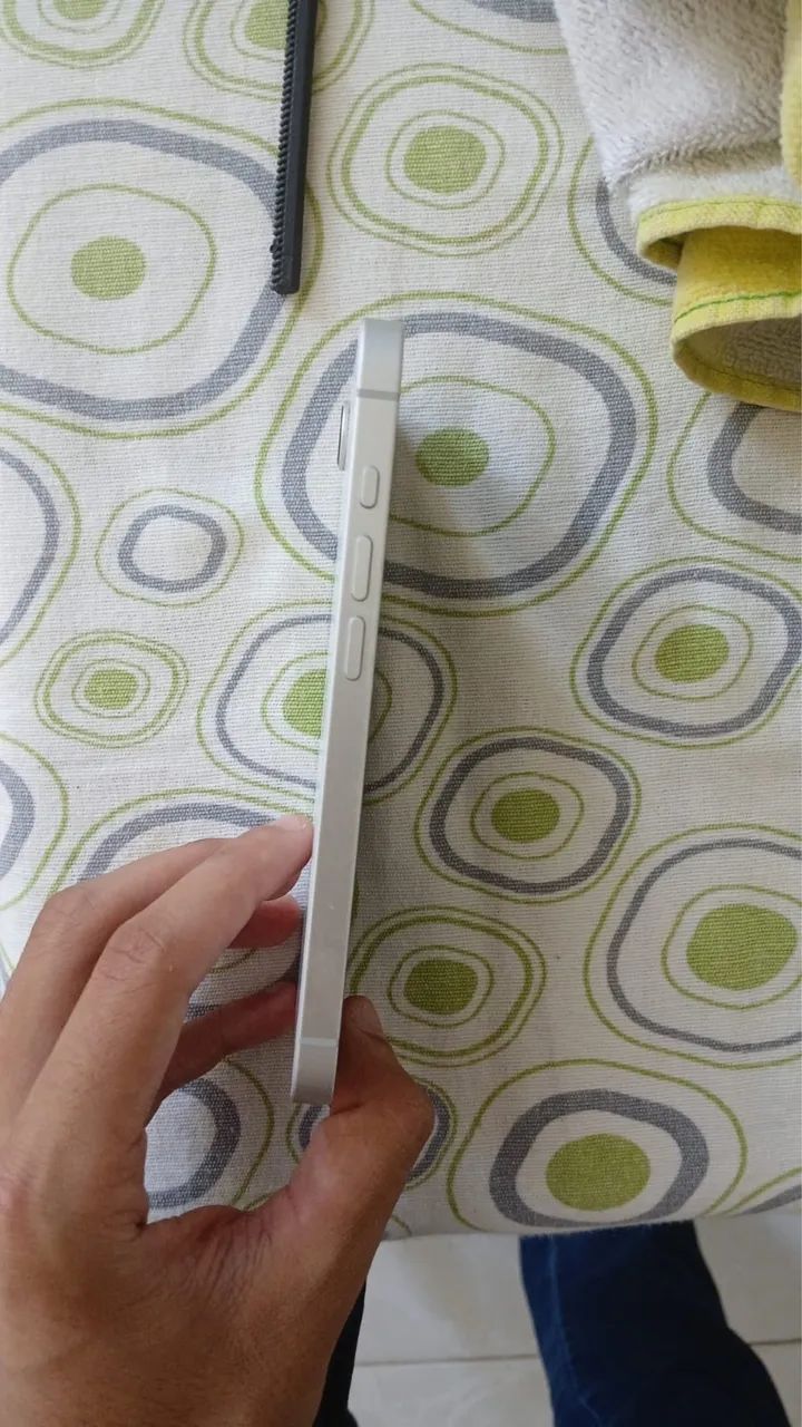 iPhone 16e 128G