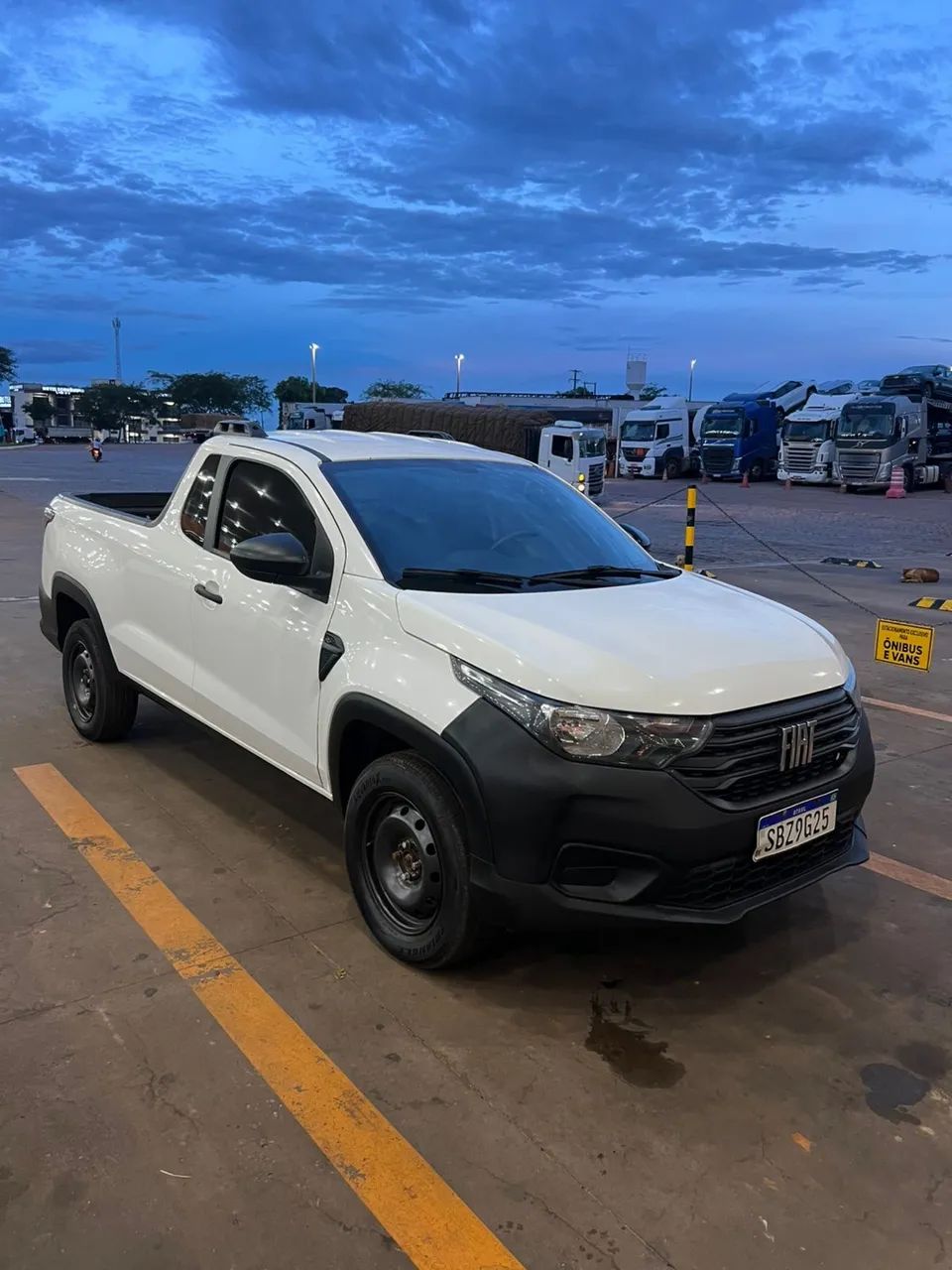 Fiat Strada Endurance 1.4 Flex 8V CS Plus 2023 - Foto 3