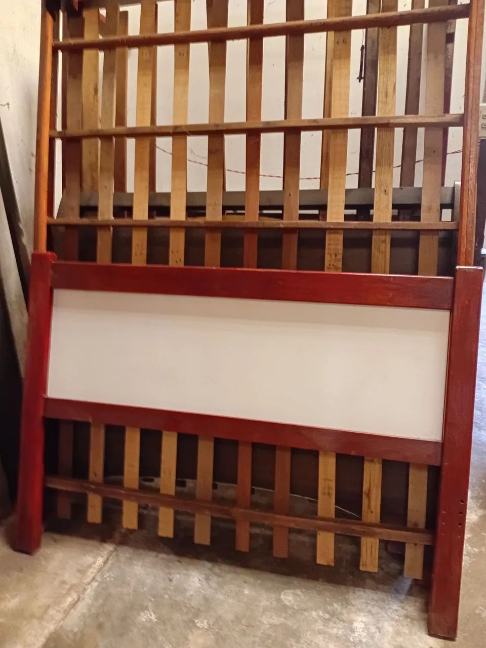Cama de casal de madeira - Foto 4