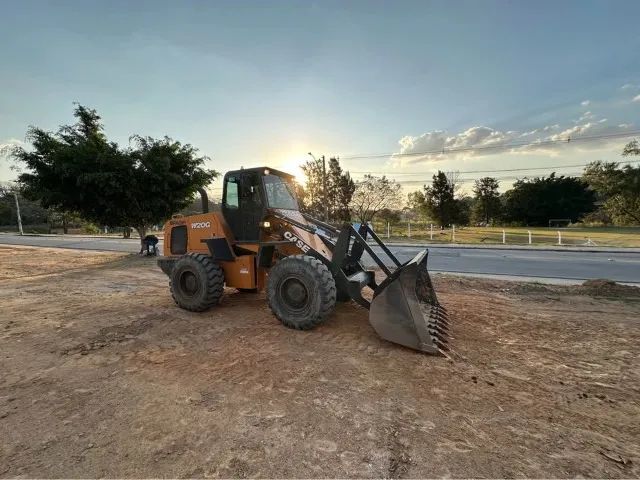 Pá Carregadeira Case W20G ano 2024
