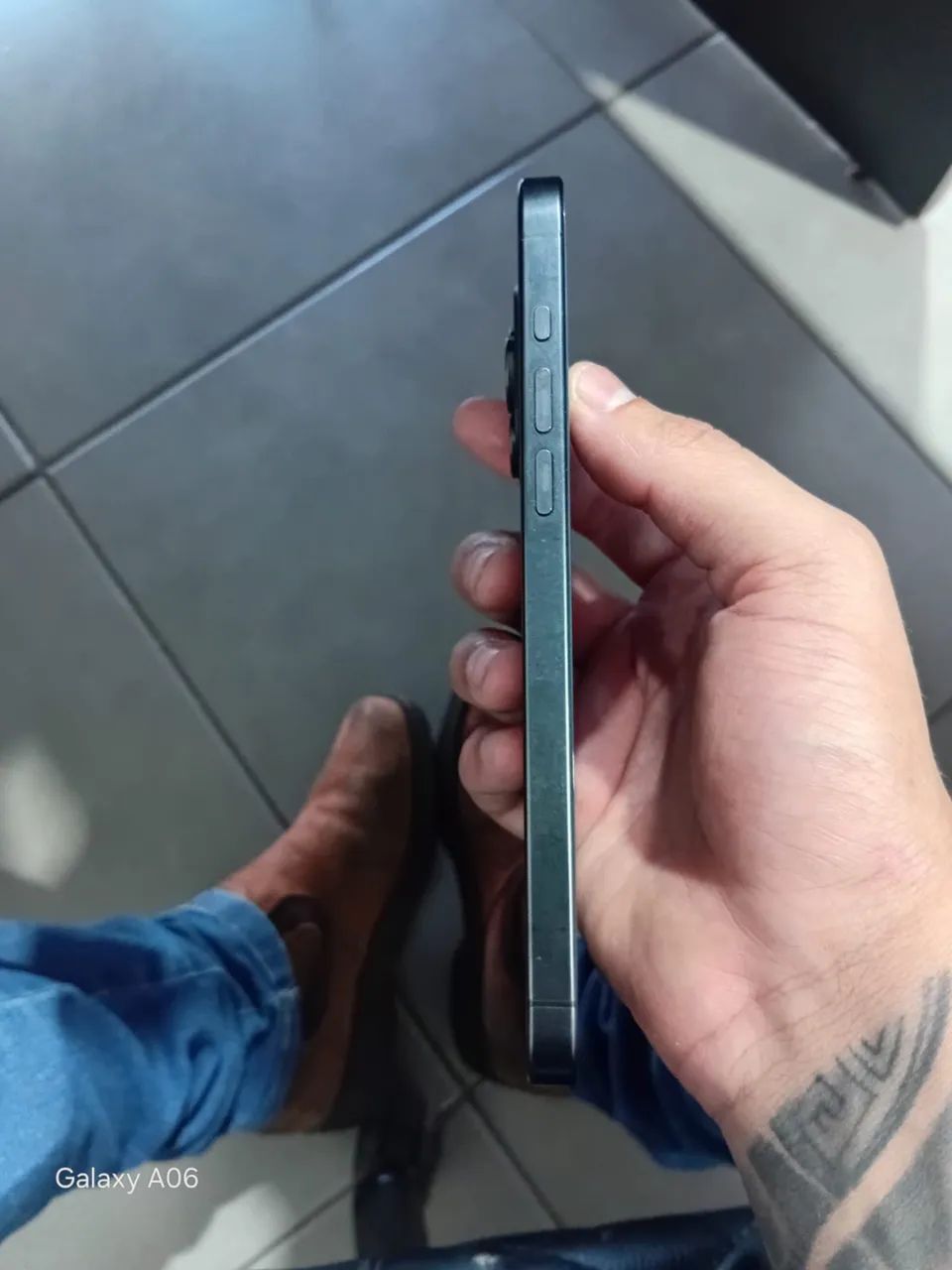 Vendo iPhone 15 pro max  - Foto 4