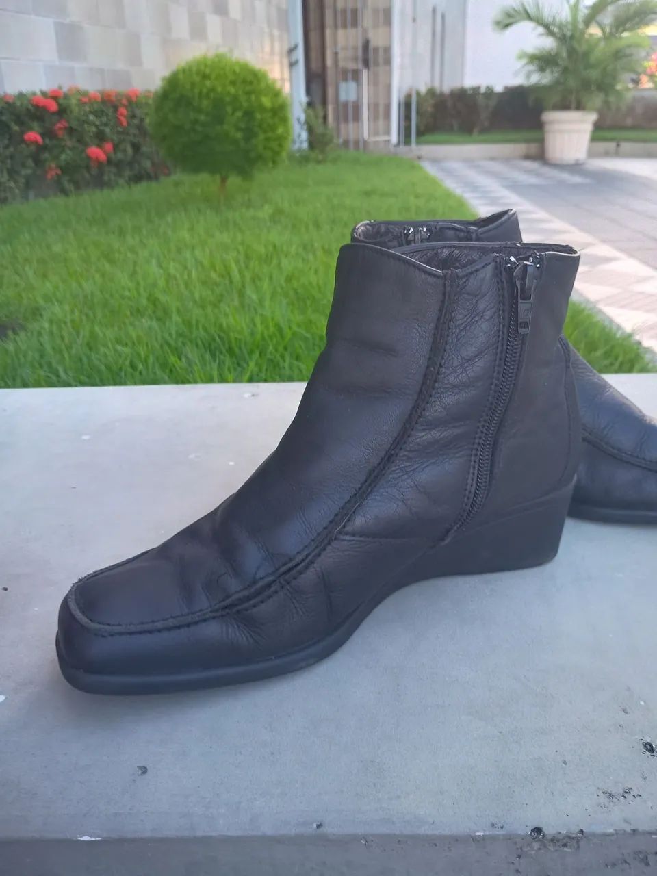 Bota de couro cano curto  - Foto 2