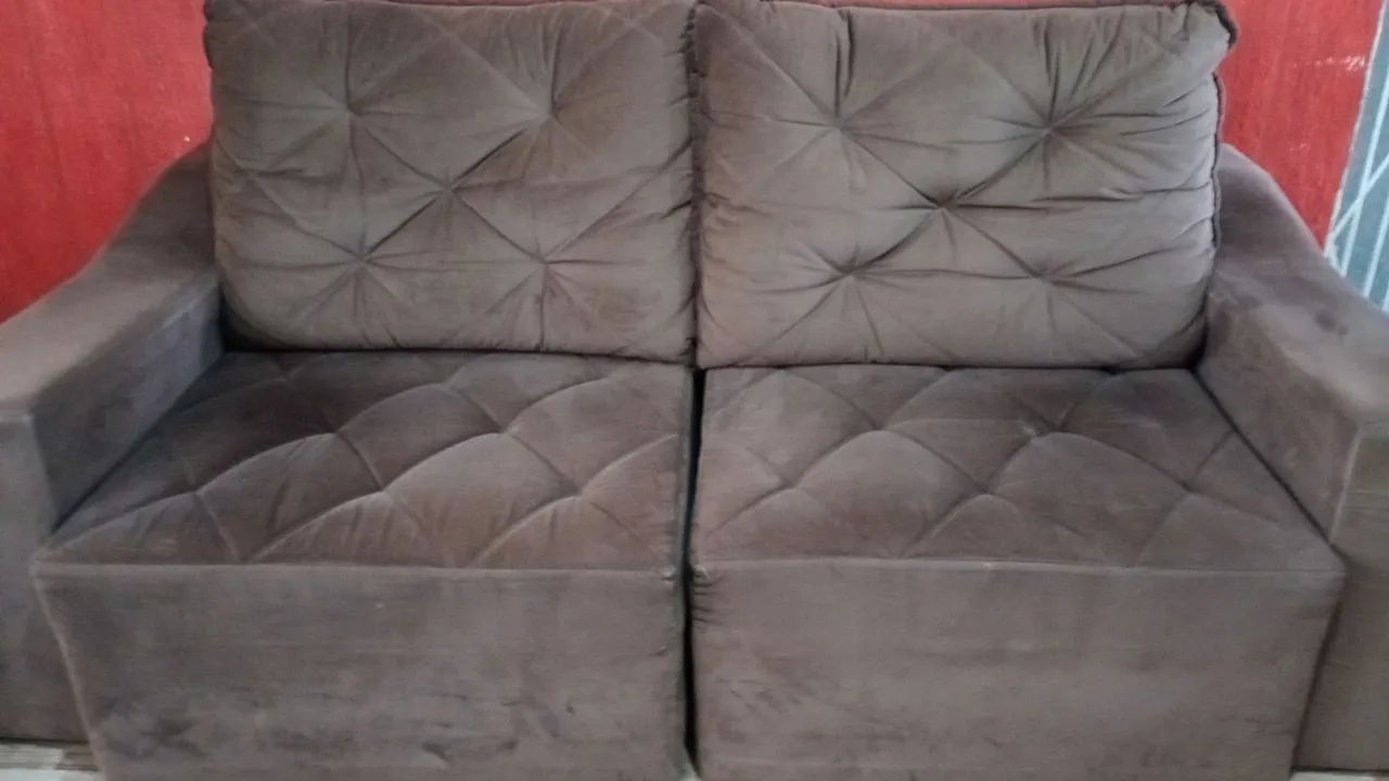 Sofá retrátil usado mais conservado. 65576095832451124