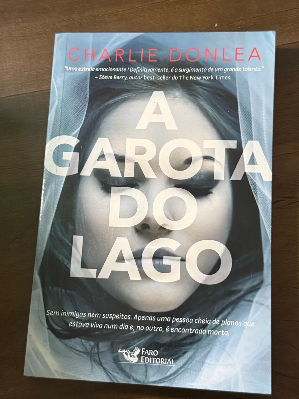 A garota do lago