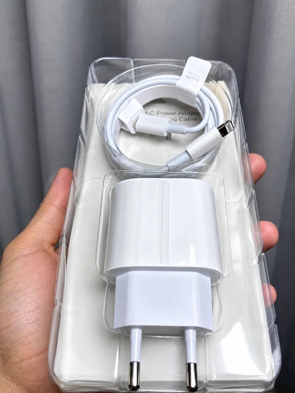 Carregador de iPhone 