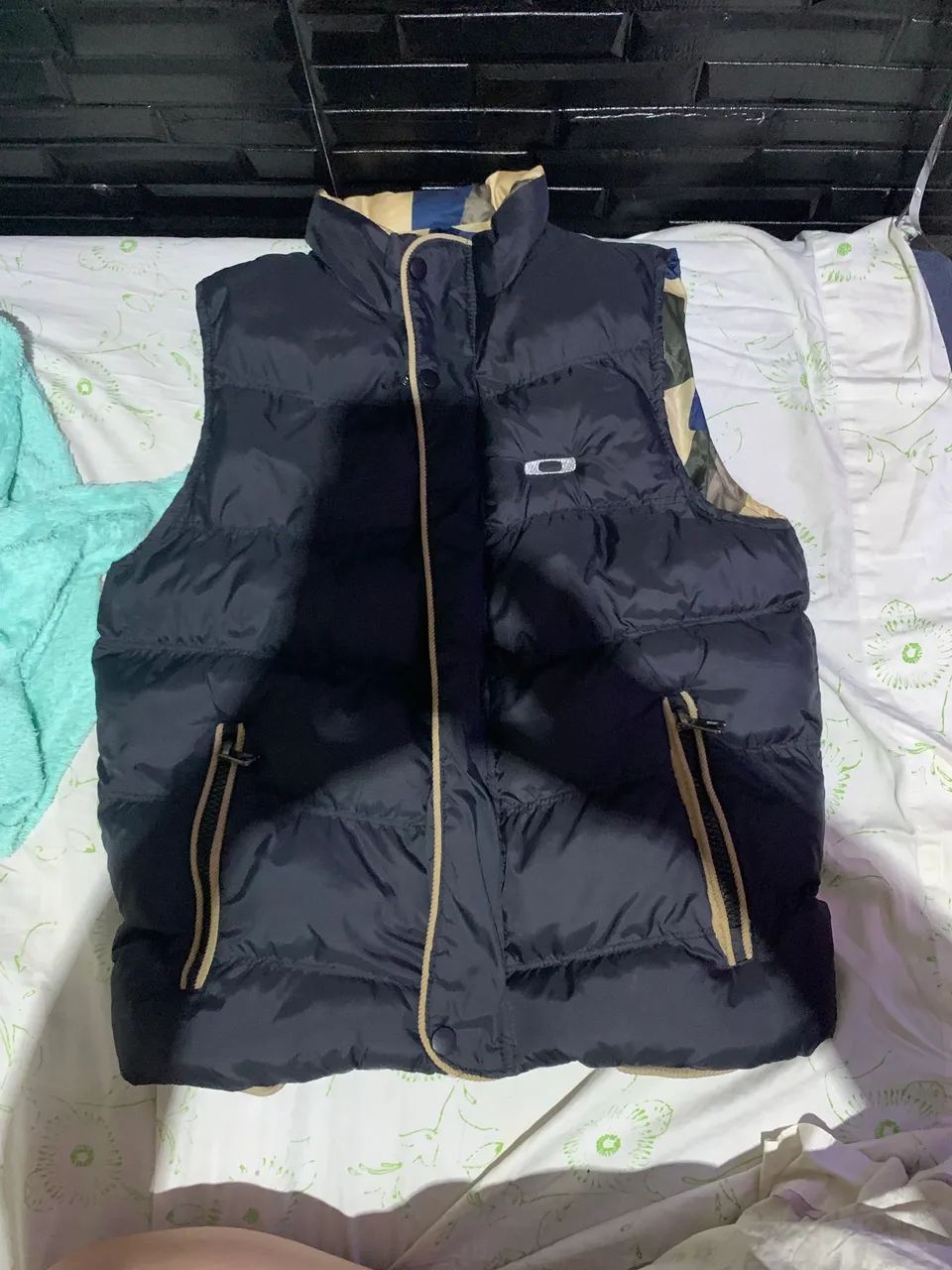 colete puffer/matelassê estilo acolchoado, modelo dupla face (2 estilos em uma só peça! - Foto 3