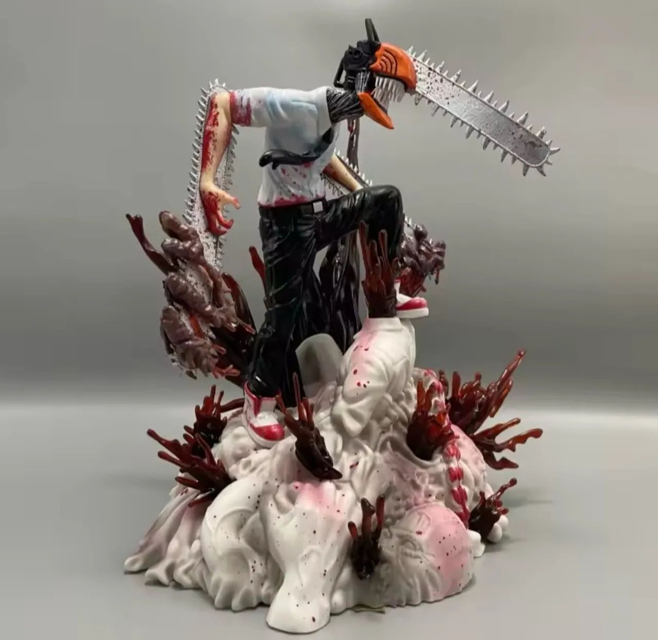 Chainsaw Man Action Figure Colecionável Premium - Novo.