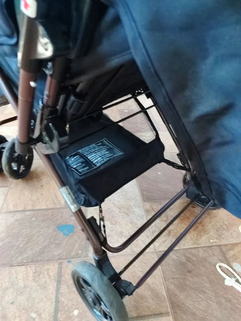 Carrinho de bebe com bebe conforto novo - Foto 5