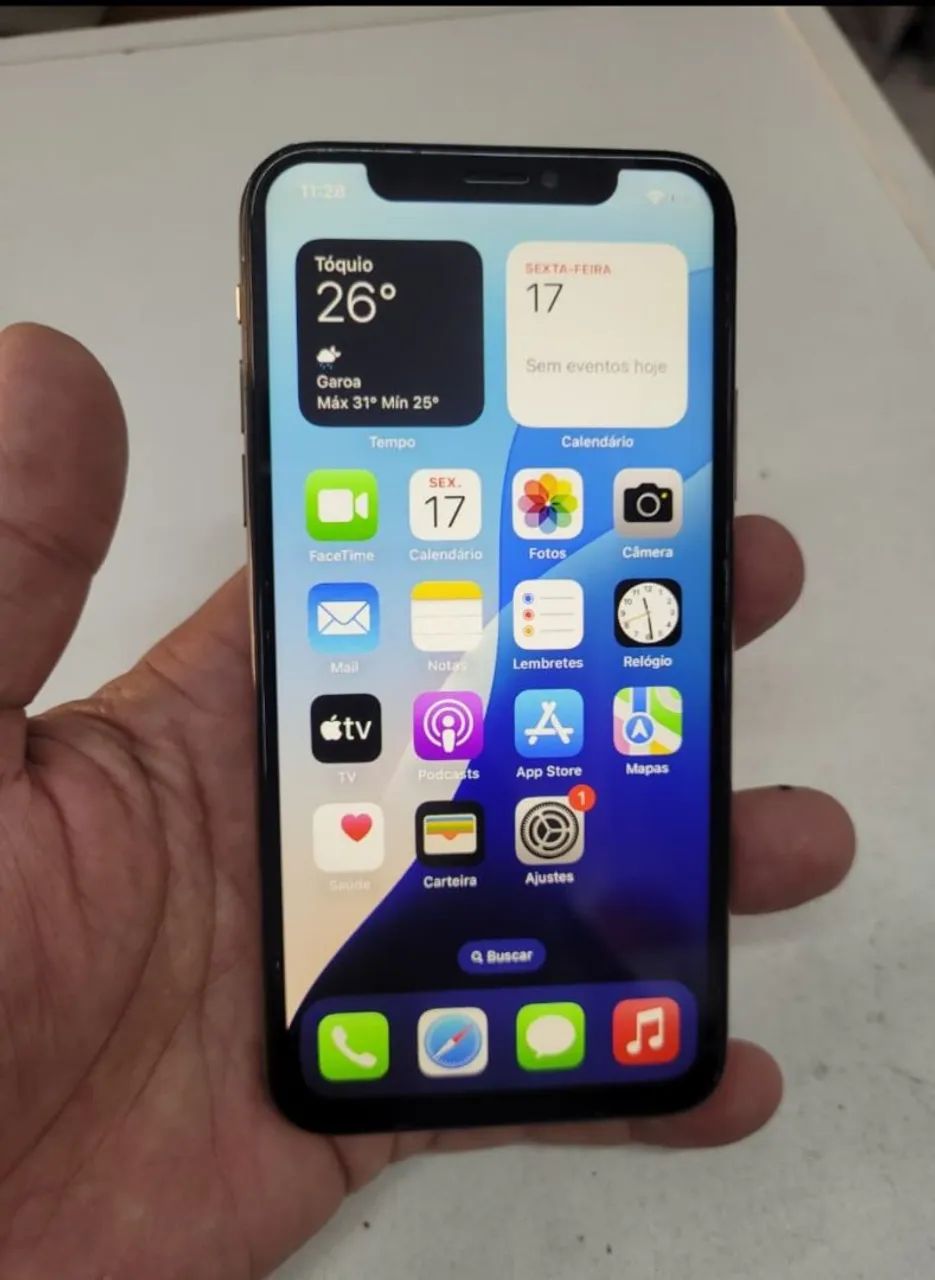 iPHONE XS