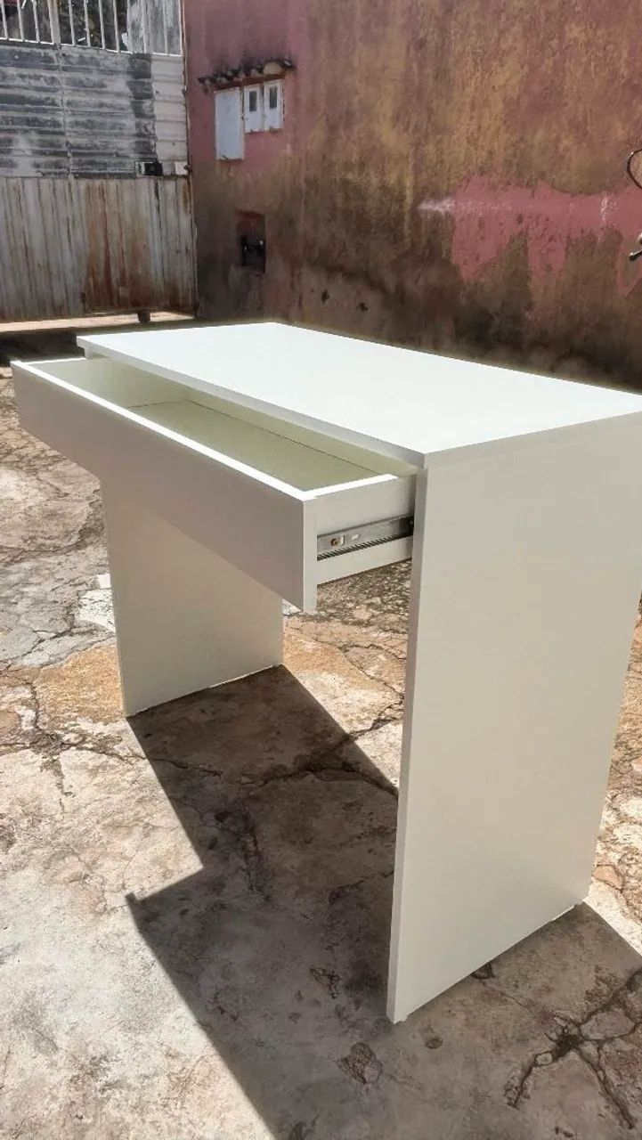 Mesa com gaveta em mdf 