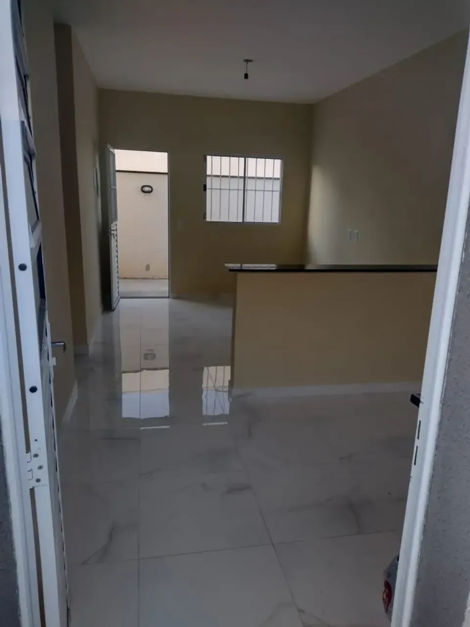 Imóvel para aluguel possui 50 metros quadrados com 2 quartos