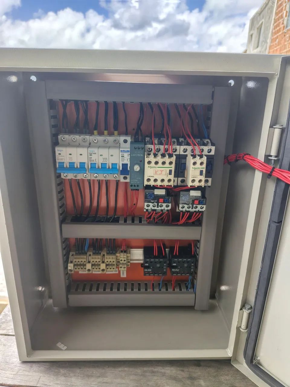 Quadro de comando para 2 compressores, funcionamento automático e manual. - Foto 4