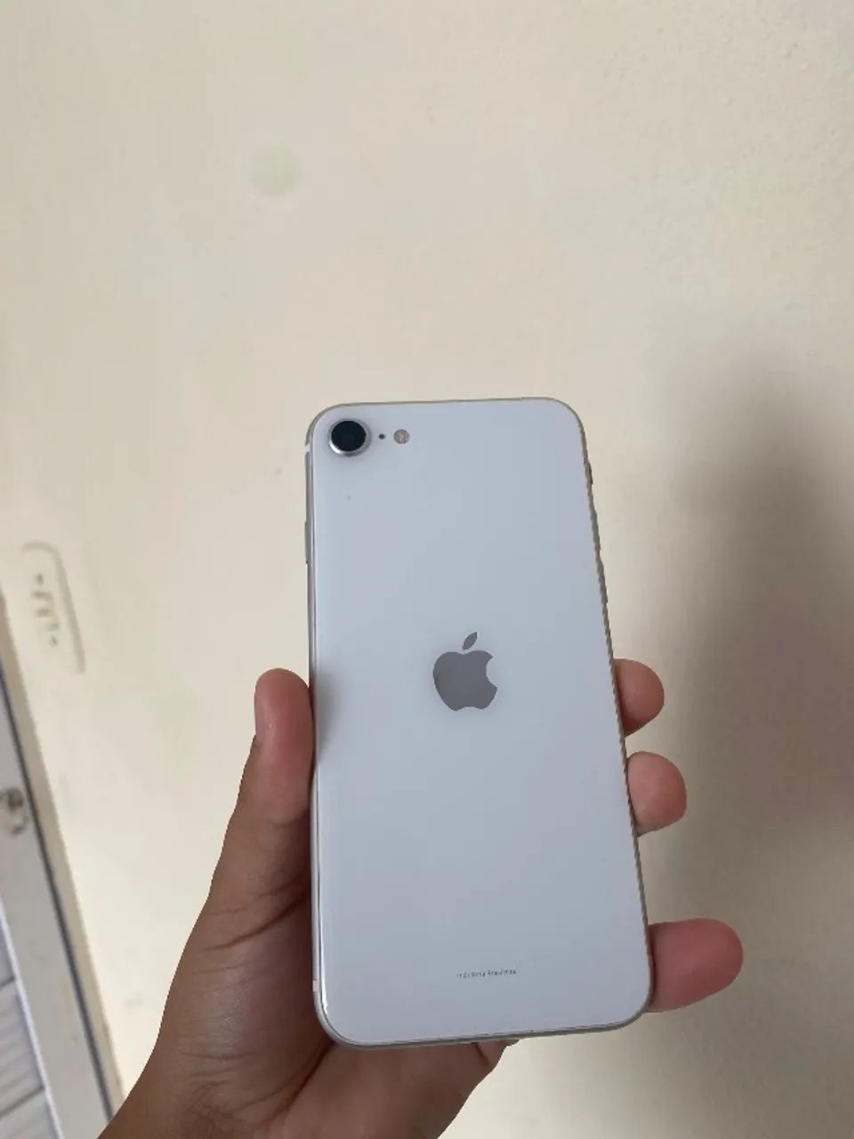 Iphone SE 2 geração, 128gb, em ótimo estado, praticamente sem marcas de uso. - Foto 3