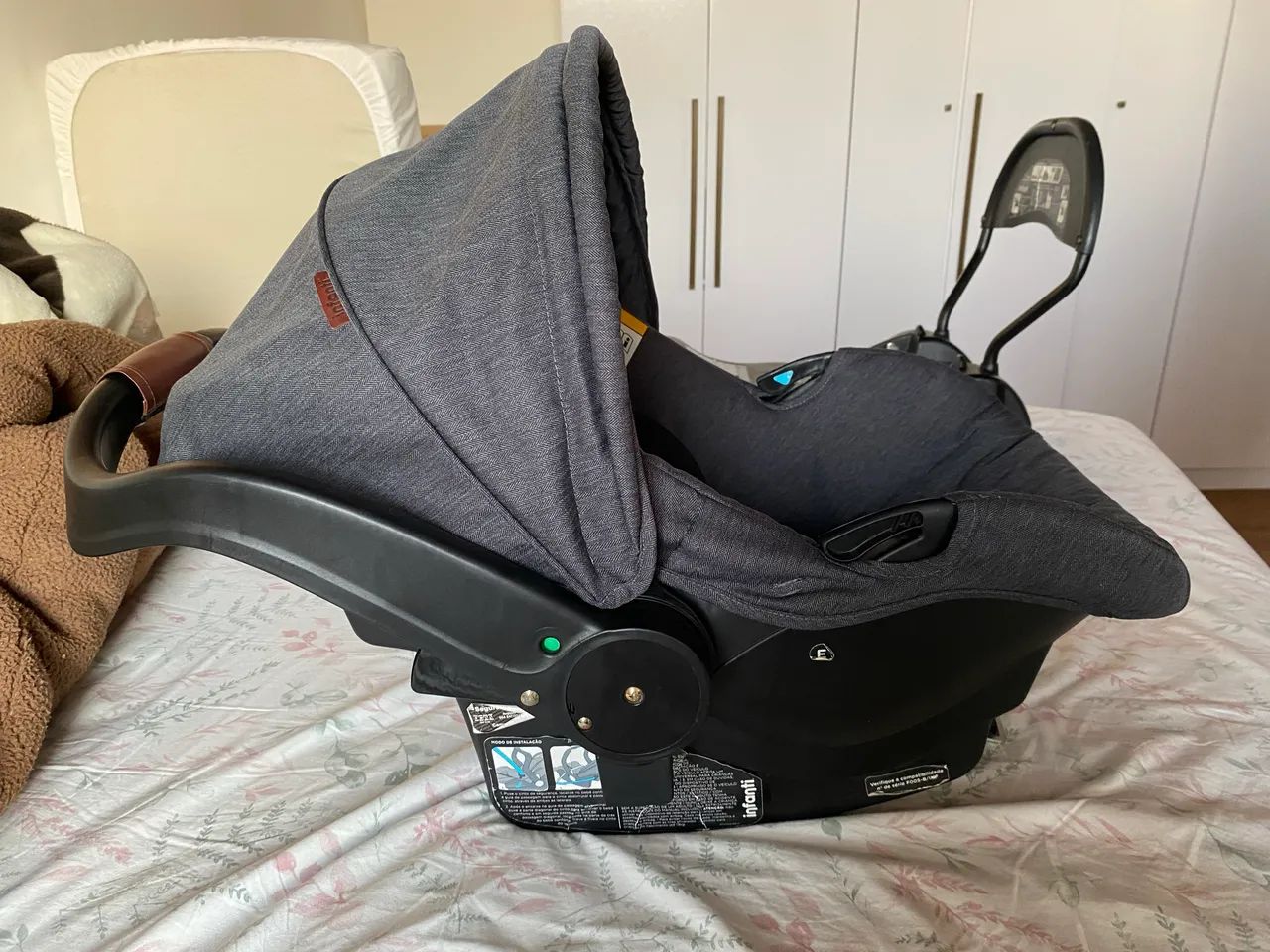 Bebê conforto com base isofix Infanti - Foto 2