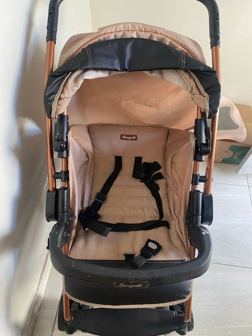 Carrinho de bebê com bebê conforto  - Foto 4