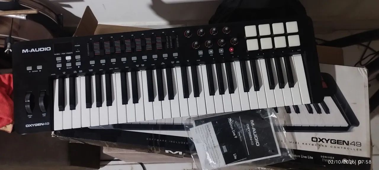 Teclado controlador M-Audio Oxygen49