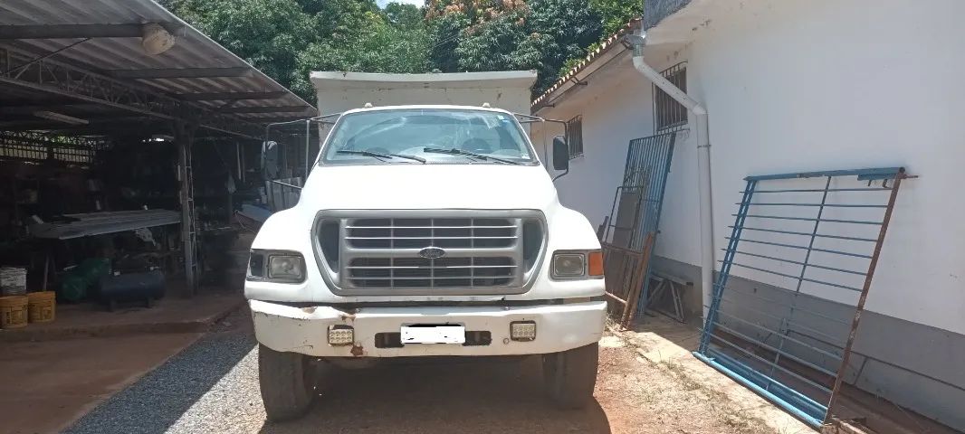 Caminhão Frod f12000 pitbull reduzido motor cummins