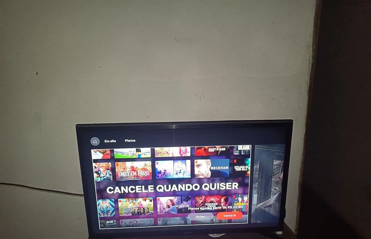 Vendo tv 32 polegadas smart  - Foto 2