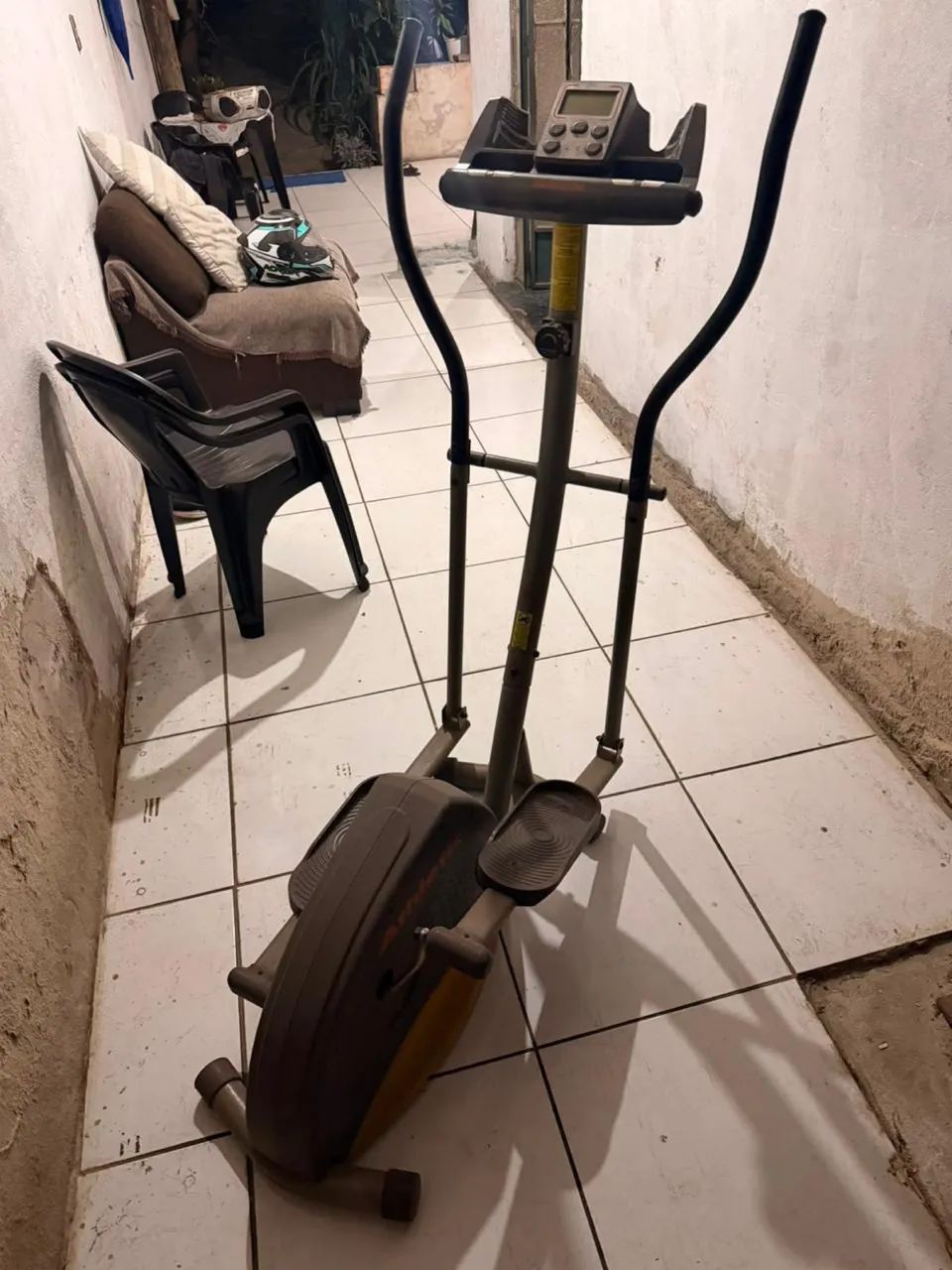 Elíptico Athletic Profissional Usado - R$ 800 - Foto 2