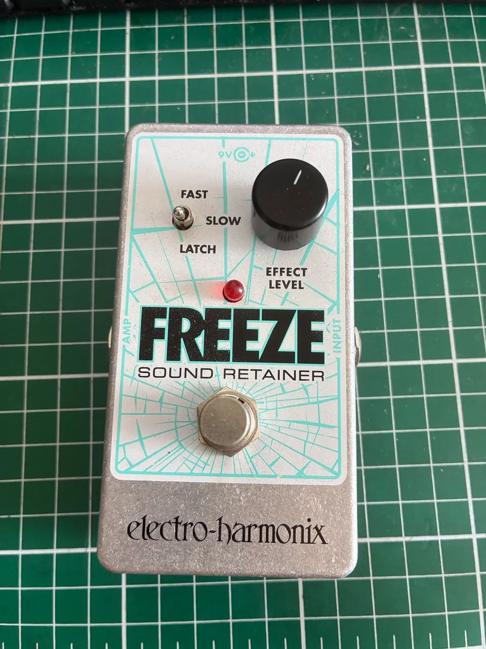 Electro-Harmonix Freeze - Drone/Sustain infinito (Fast/Slow/Latch)