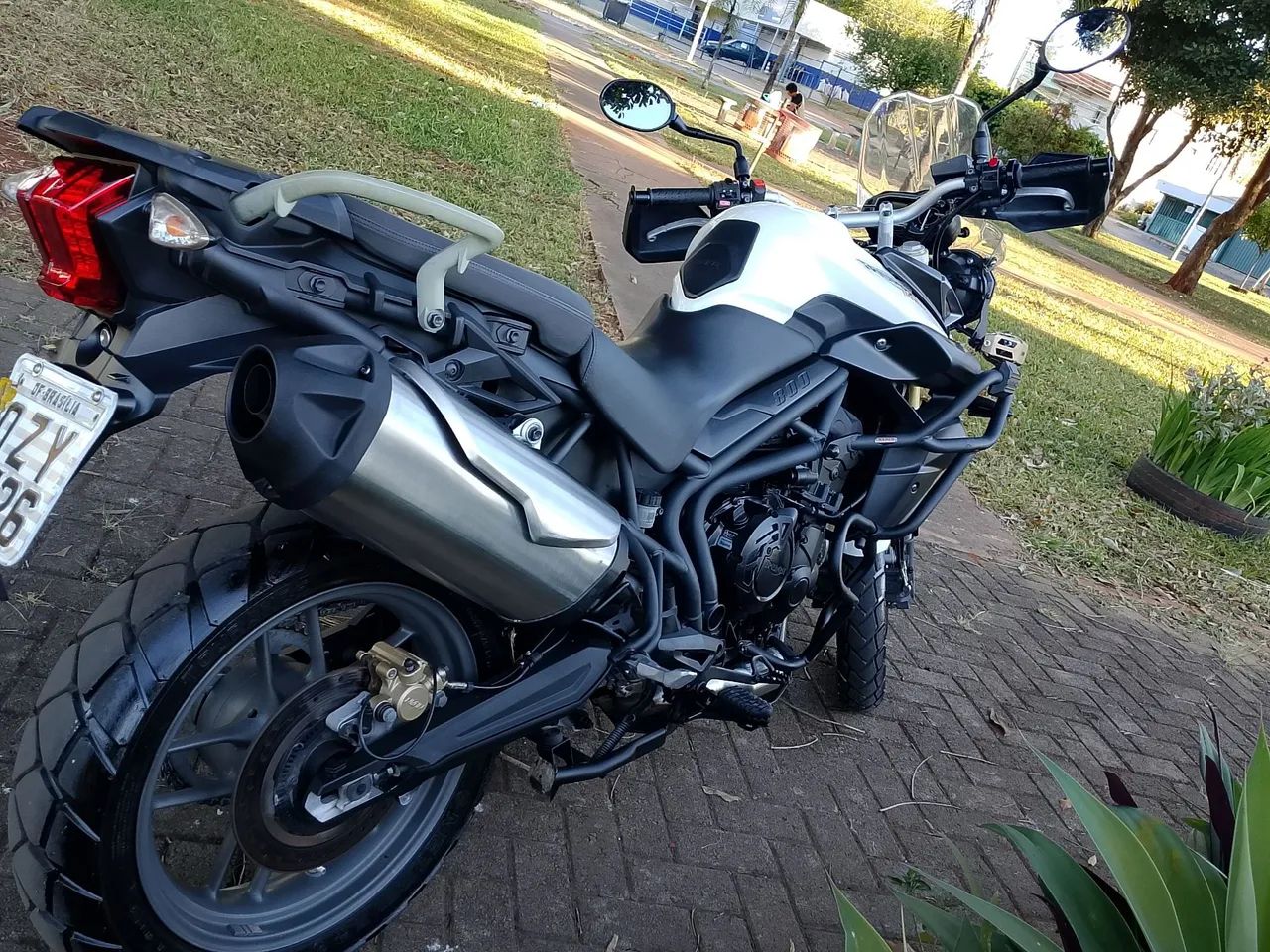 Tiger 800 triumph