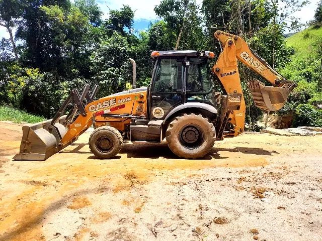 Retroescavadeira CASE 580N - Cabinada - pronta para trabalho - Foto 4