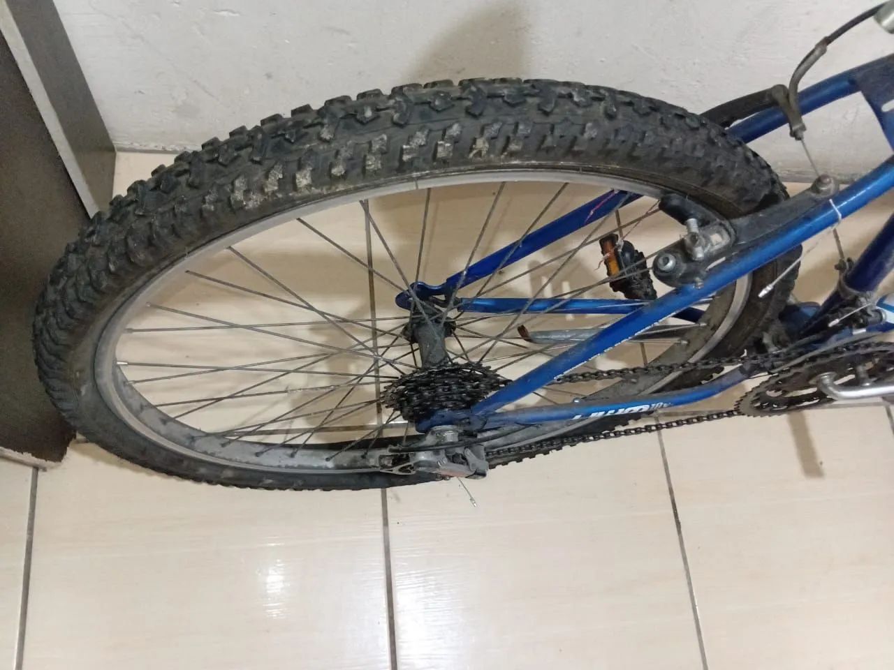Vende se bicicleta aro 26 - Foto 2