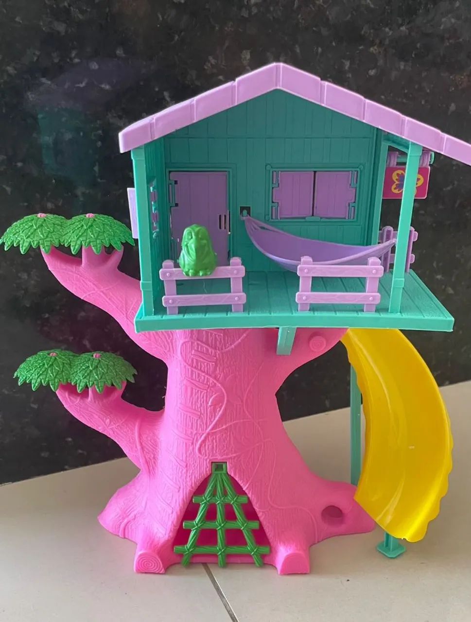 Casinha na árvore 