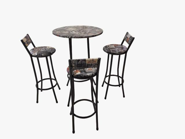 Conjunto mesa com 3 cadeiras