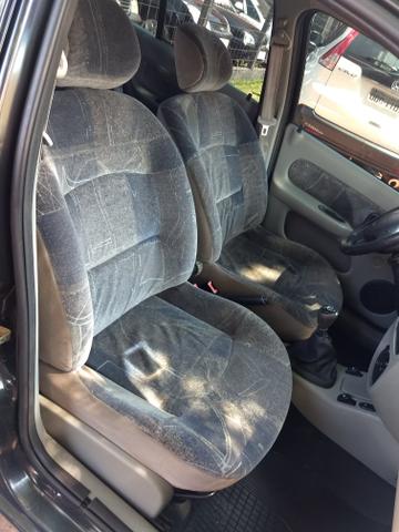 Clio sedan 1.6 - Foto 6