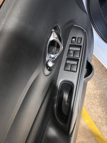 Nissan versa 1.6 SL. 2016 - Foto 8
