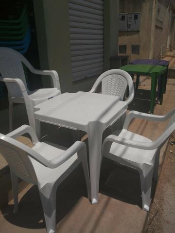 Imperdível- Conjunto de mesa c 4 cadeiras resistente - Foto 3