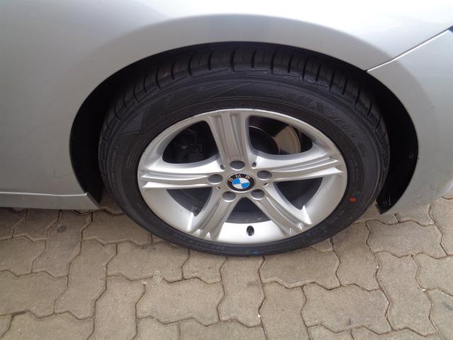 BMW 320I 2015/2015 2.0 SPORT 16V TURBO ACTIVE FLEX 4P AUTOMÁTICO - Foto 11