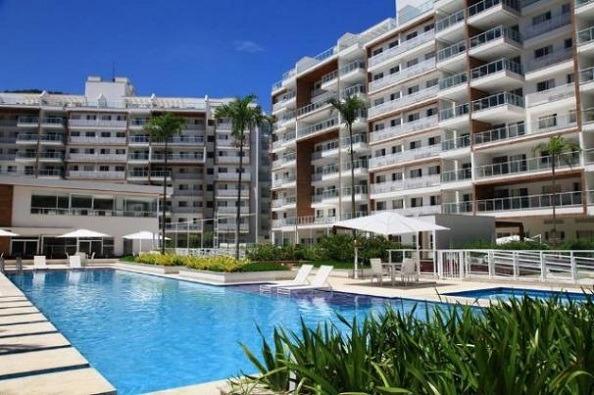 VENDO URGENTE, APARTAMENTO 2 Qts, SOL DA MANHÃ, CONDOMÍNIO c/ LAZER e TRANSPORTE