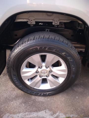 Aro 17 Hilux - Foto 5