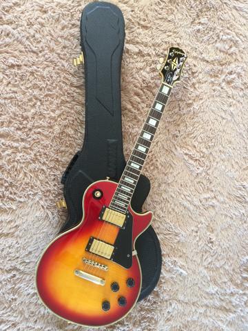 Guitarra Epiphone Les Paul Custom com case