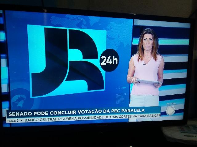TV Samsung 27,5' LED - Foto 3
