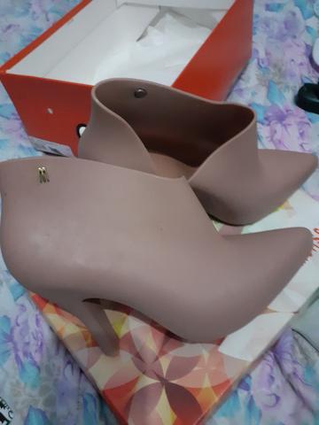 Bota Melissa n38 150,00 - Foto 4