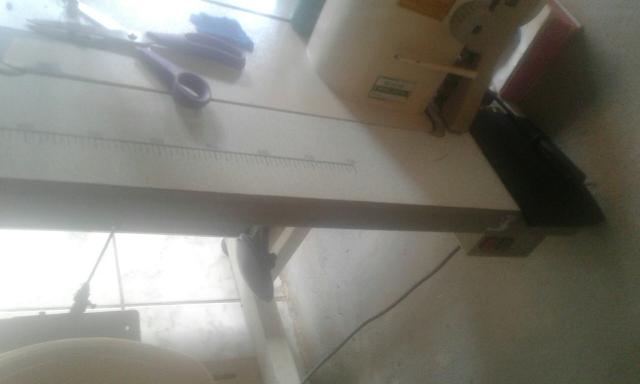 Vendo uma maquina reta barata por 1350 - Foto 6