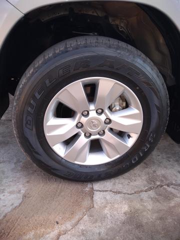 Aro 17 Hilux - Foto 4