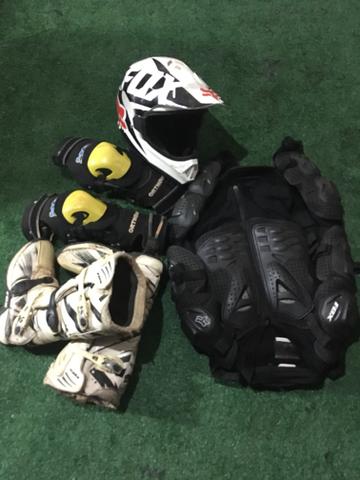 Capacete Fox motocross, trilhas, enduro - Foto 4