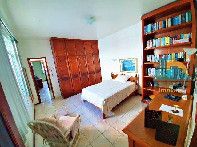 Casa com 4 quartos amplos e uma linda piscina - Duplex com 260m² - 3 vagas - Foto 7