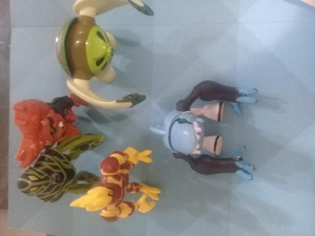 Bonecos do Ben 10 - Foto 2