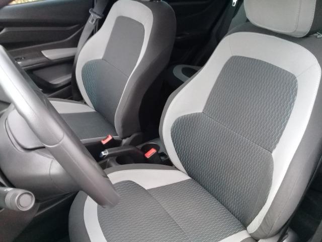 Chevrolet Onix LT 1.0 Completo,Muito novo! Sem detalhes! - Foto 12