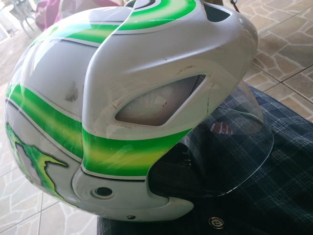 Capacete